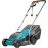 GARDENA Tondeuse électrique PowerMax 1100/32. Tondeuse Filaire / 1100W / Largeur De Coupe 32 Cm / Bac 30L / Pelouse Jusqu'à 300m² (5031-20).
