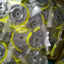 DONTODENT Tête De Coupe En Aluminium, Accessoires De Tondeuse à Gazon, Plateau De Coupe En Aluminium, Grand Plateau Rond En Aluminium, Tête De Coupe Solide Et Durable, Pas Facile à Casser L'argent -Tondeuse Boutique 43005427 3